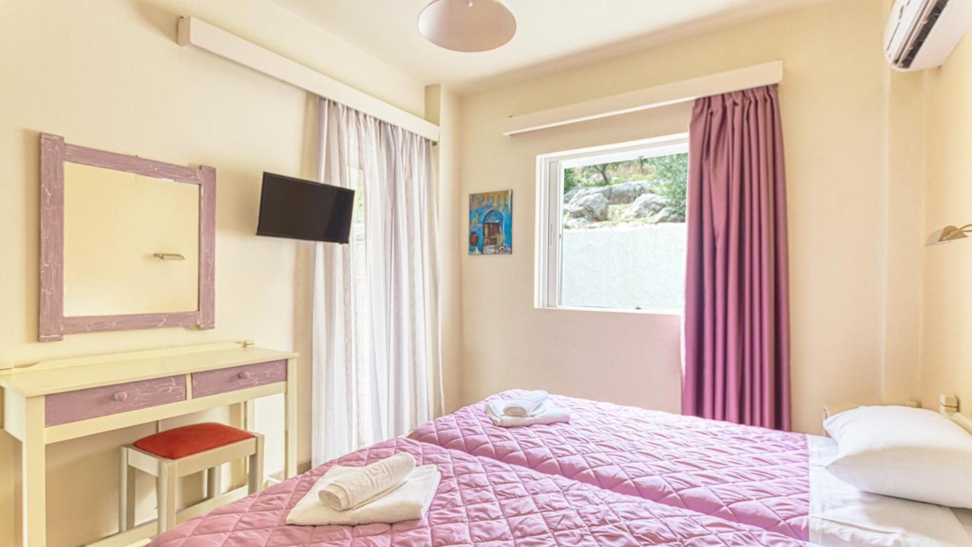 Akrotopi Apartments & Studios Толон Экстерьер фото